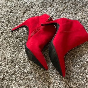 Red Pointy Toe Heels-11